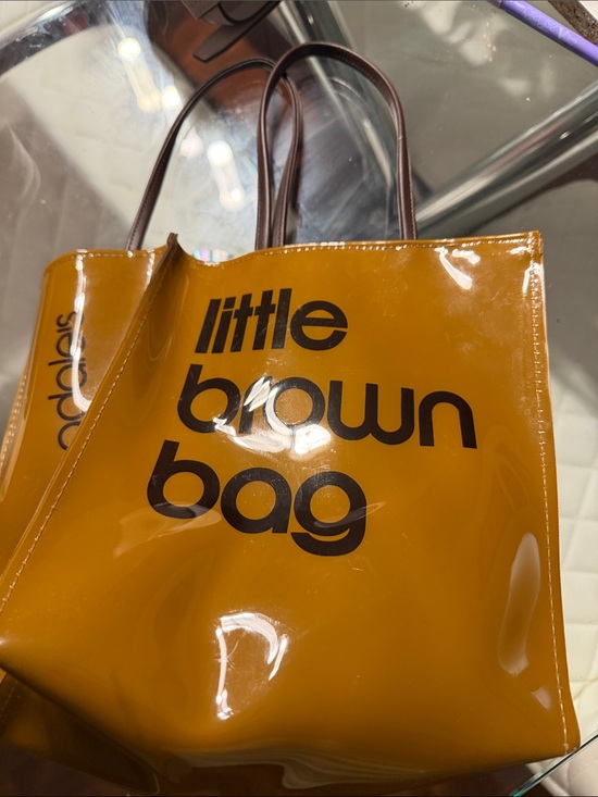 Bloomingdale's Handbags - Bloomingdale's Glossy Mustard Brown Tote with Dark Brown Handles